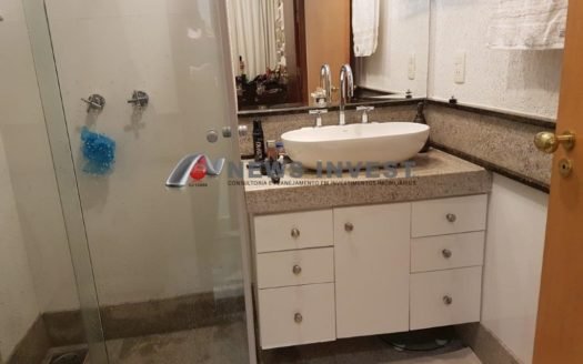 SQS 307 COM 03 QUARTOS – 01 VAGA – VISTA LIVRE