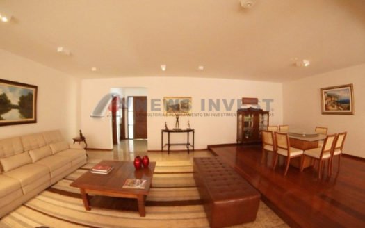 SHIS QL 28 – CASA EM 03 NÍVEIS COM 05 DORMITÓRIOS  – ACESSO PARA O LAGO