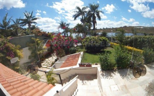 SHIS QL 28 – CASA EM 03 NÍVEIS COM 05 DORMITÓRIOS  – ACESSO PARA O LAGO