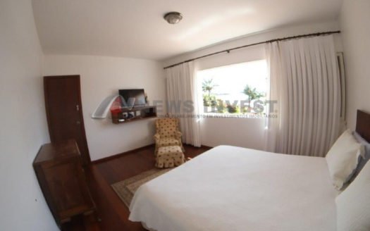 SHIS QL 28 – CASA EM 03 NÍVEIS COM 05 DORMITÓRIOS  – ACESSO PARA O LAGO
