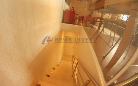 Cobertura duplex – Reformadíssima com vista livre – 03 VAGAS