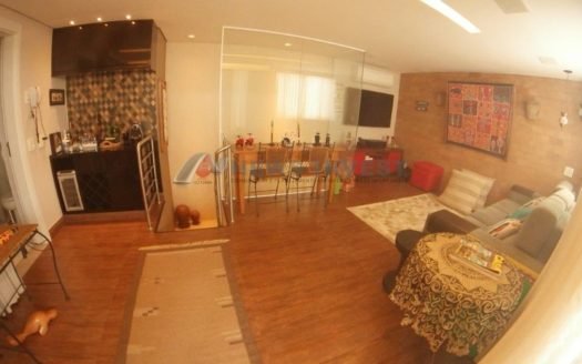 Cobertura duplex – Reformadíssima com vista livre – 03 VAGAS