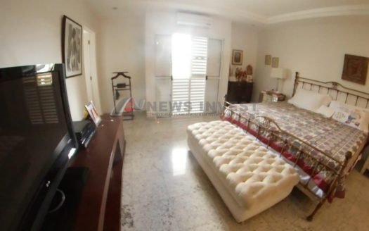 VENDO CASA COM TER. 3.300M² /*ACEITA APT ASA SUL 4QTS
