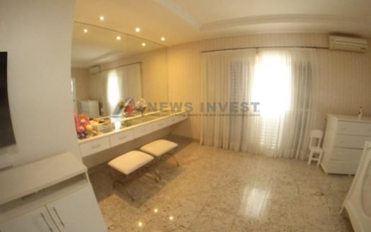 VENDO CASA COM TER. 3.300M² /*ACEITA APT ASA SUL 4QTS