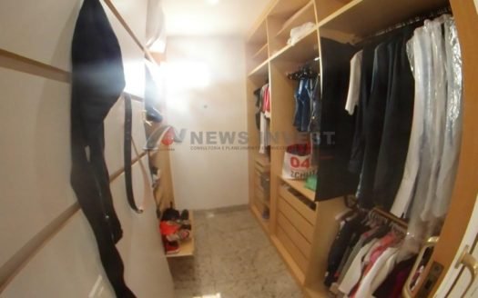 VENDO CASA COM TER. 3.300M² /*ACEITA APT ASA SUL 4QTS