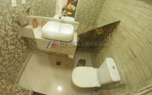 Casa na QE 08 450 m2 de esquina com 06 vagas – Terreno de 230m² + área verde